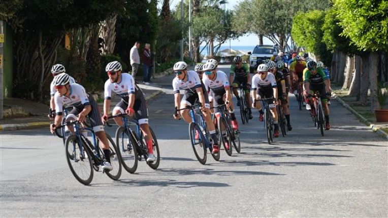 Uluslararası Kleopatra Ktriteryum Bisiklet Yol Yarışları yapıldı