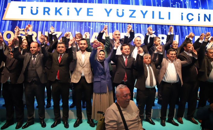Ak Parti Türkiye Yüzyılı’na hızlı ilerleyişini sürdürüyor