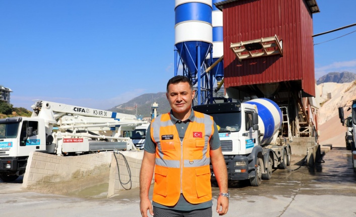 Başkan Yücel 1 Mayıs Emek ve Dayanışma Günü'nü kutladı