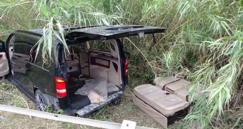 Alanya'ya gelen VİP araç kaza yaptı, 4 Alman turist yaralandı