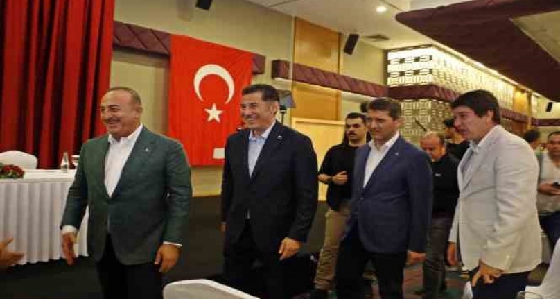 Bakan Çavuşoğlu: “Kılıçdaroğlu her gün video yayınlıyor, psikolojisi bozulmuş, agresifleşmiş”