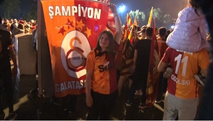 Galatasaray’dan Alanya’da şampiyonluk konvoyu
