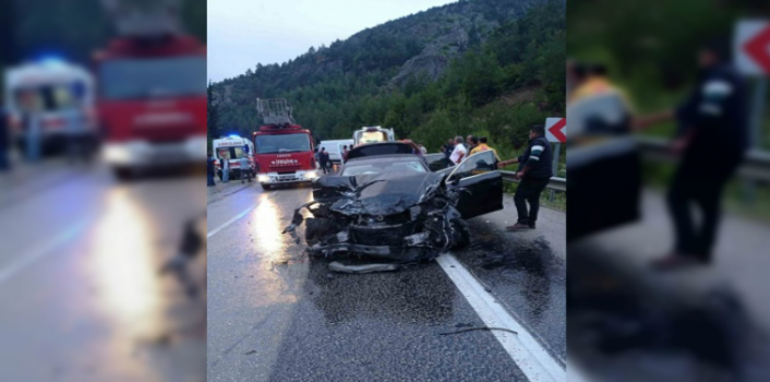 Isparta-Antalya karayolunda zincirleme kaza: 1 ölü, 4 yaralı