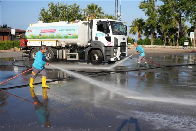 Alanya Belediyesi'nden bayram temizliği