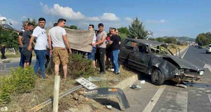 Alanya'da yaralıları güneşten korumak için battaniye kullandılar