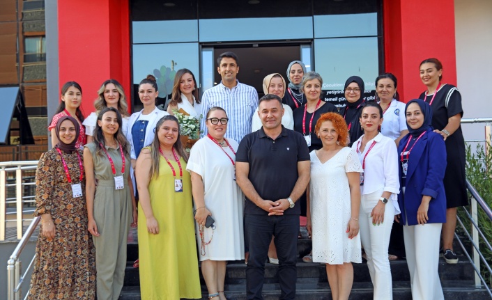 Alanya Belediyesi Kreş ve Çocuk Akademisi ilk mezunlarını verdi