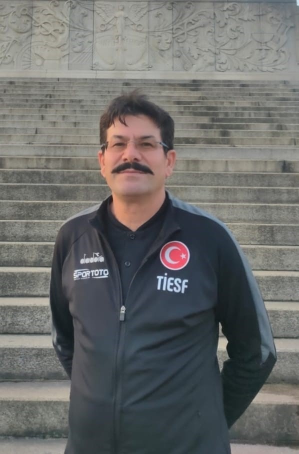 İşitme engelli tercümanı, İşitme Engelliler Milli Takımına antrenör oldu