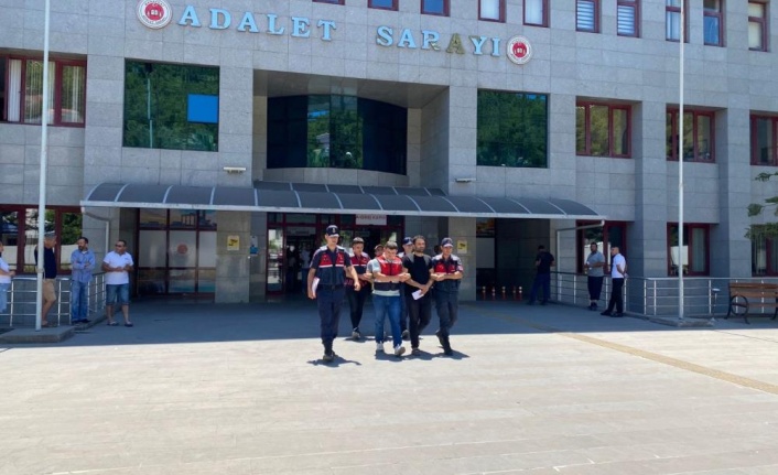 Manavgat'ta 100 gram uyuşturucu ele geçirildi, 2 kişi tutuklandı