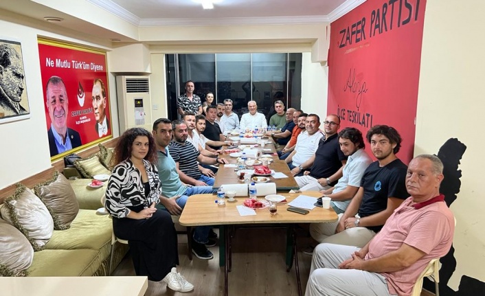 Mehmet Şahin'den Zafer Partisi'ne ziyaret
