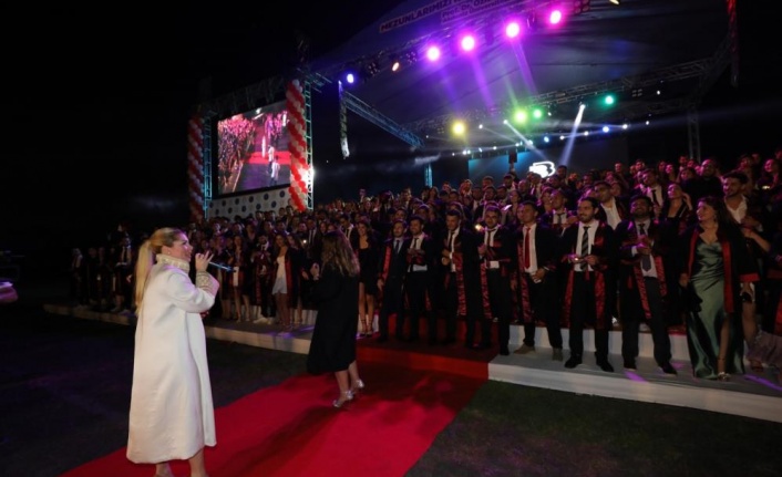 Tıp Fakültesi’nden 278 öğrenci yemin ederek hekim oldu