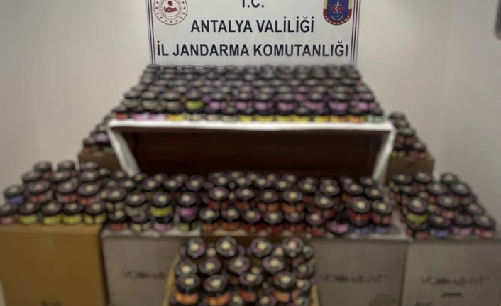 104 bin 400 adet bandrolsüz boş makaron ele geçirildi