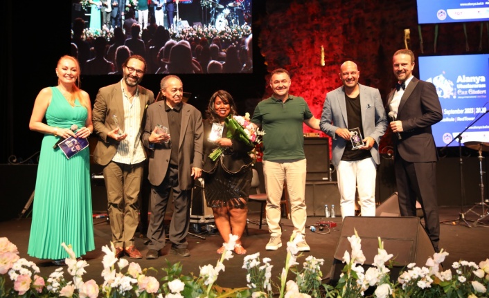 Alanya'da caz rüzgarı esti