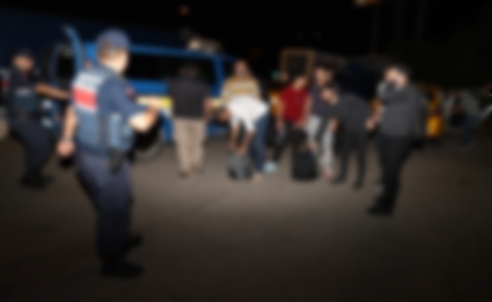 Alanya’da 15 düzensiz göçmen jandarma tarafından yakalandı