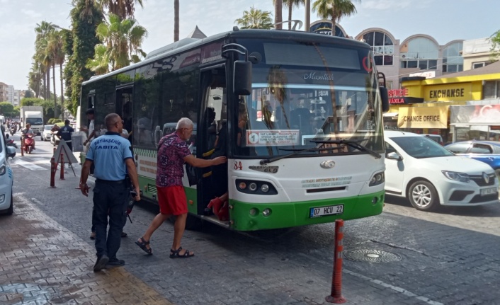 Alanya’da taksi ve otobüs denetimleri sürüyor 
