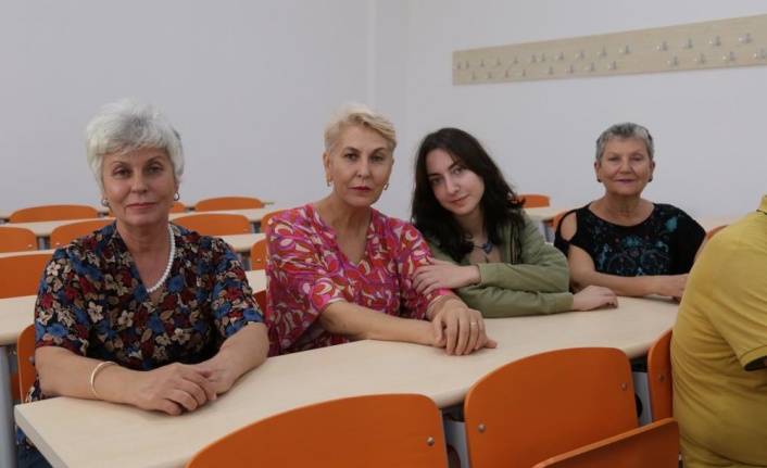 Alanya'da anneanne, kardeşleri ve torunu aynı üniversitede