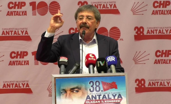 CHP Yüksek Disiplin Kurulu Üyesi Erdoğan: "Selahattin Demirtaş'ı saygıyla anıyorum, selam gönderiyorum"