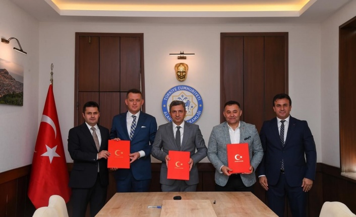 Vali Şahin başkanlığında ortaokul yapım protokolü imzalandı