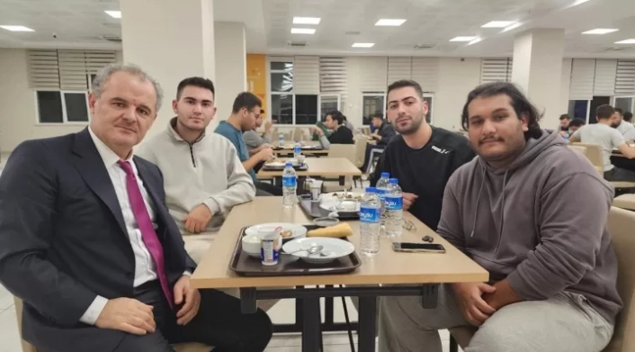 Alanya ALKÜ’de öğrencilerin talepleri tek tek dinlendi