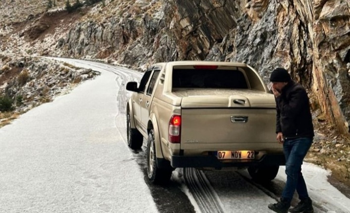 Alanya'ya kış fena geldi! Dolu, kar, fırtına ve yağmur var