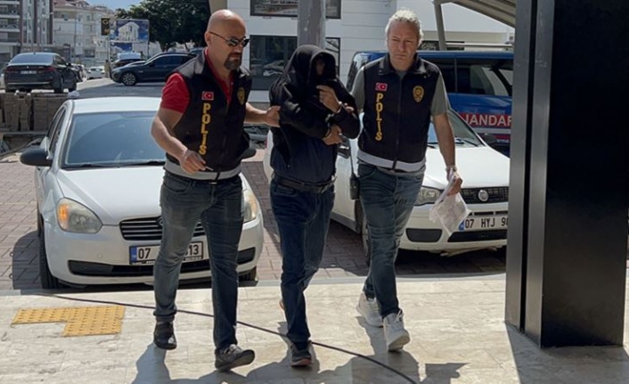 Alanya’da annesini öldüren cani evladın yargılanmasına başlandı