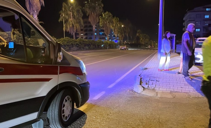 Alkollü motosiklet sürücüsü hastanelik oldu