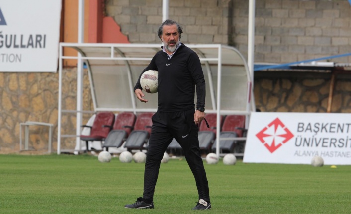 Kestelspor'da Kılavuz ayrılığı