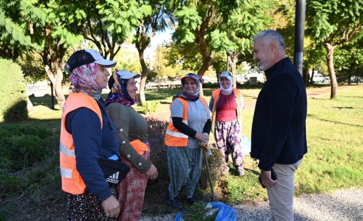 Manavgat Belediyesi'nin ilçeyi yeşillendiren kadınları