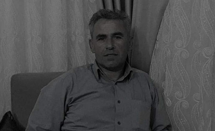 Muhtar evinde ölü bulundu