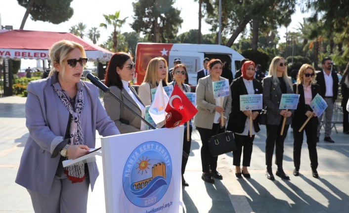 Alanya’da Kadınlar Güç Birliğiyle: Seçilmek İstiyoruz Kampanyası Başlatıldı
