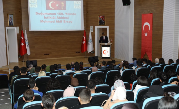 ALKÜ'de İstiklal Şairi Ersoy'un hayatı anlatıldı