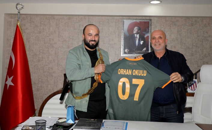 Başpehlivan Orhan Okulu'dan Başkan Çavuşoğlu’na ziyaret