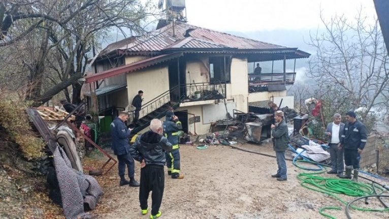 Gündoğmuş’ta korkutan yangın!