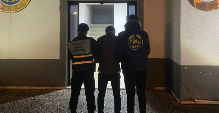 16 yıl hapis cezası bulunan şüpheliyi JASAT yakaladı