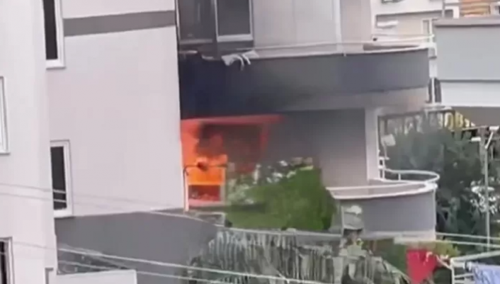 Alanya’da tüp evin içinde bomba gibi patladı