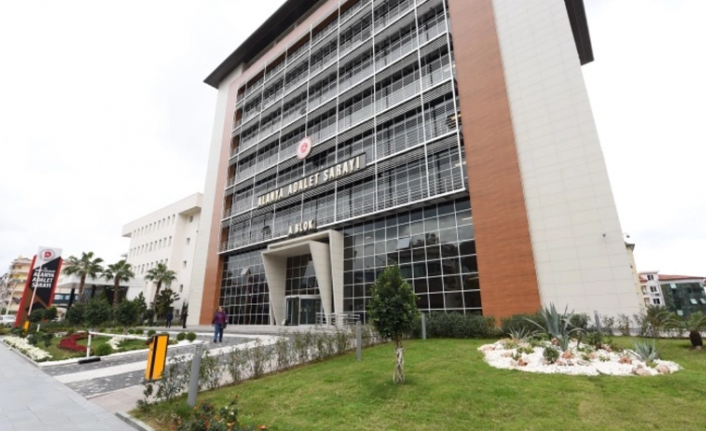 Alanya’da yakalanan 12 kişi tutuklandı