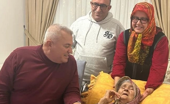 Mehmet Şahin’den Ayşe teyzeye ziyaret