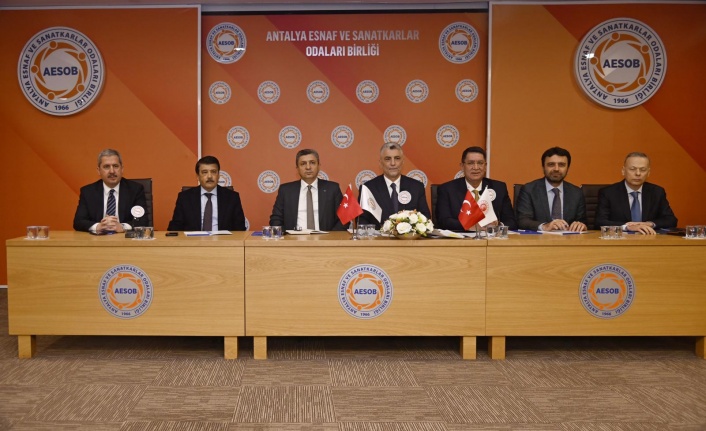 51 milyon turistin de üçte biri Antalya'ya geldi