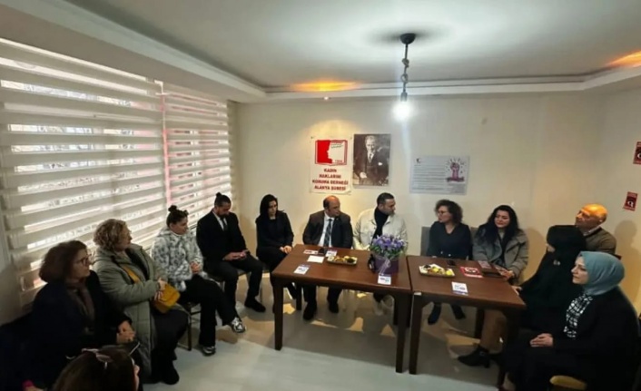 İYİ Parti Antalya Milletvekili Kaya'dan KHKD Alanya'ya ziyaret