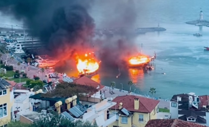 Alanya'da yangın kabusu! 2 tekne cayır cayır yandı