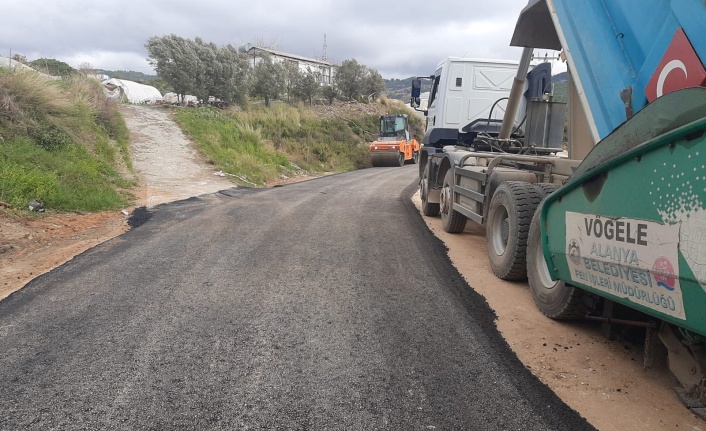 Asfalt çalışmaları Elikesik Mahallesi'nde devam ediyor