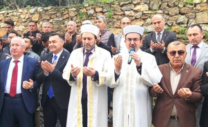 Değirmendere Sultan Alaaddin Keykubat Camii, dualarla ibadete açıldı