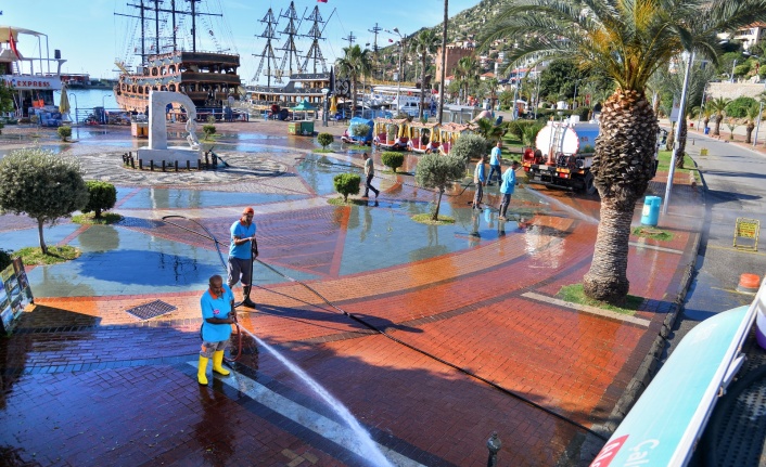 Alanya Belediyesi'nden bayram temizliği