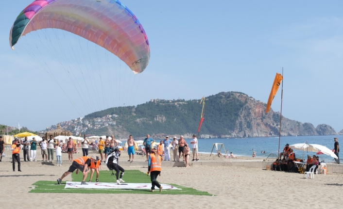 Alanya'da Yamaç Paraşütü Dünya Kupası heyecanı