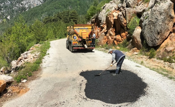 Alanya kırsal mahalle yollarına yaz bakımı
