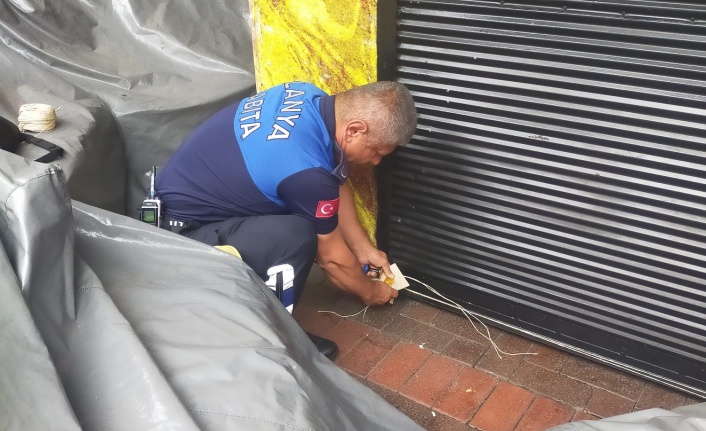 Alanya'da fahiş fiyata para ve kapatma cezası