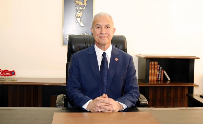 Başkan Özçelik'ten annelere mesaj