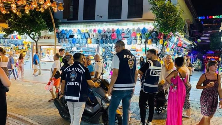 Alanya'da yayaları tehlikeye atanlar affedilmedi