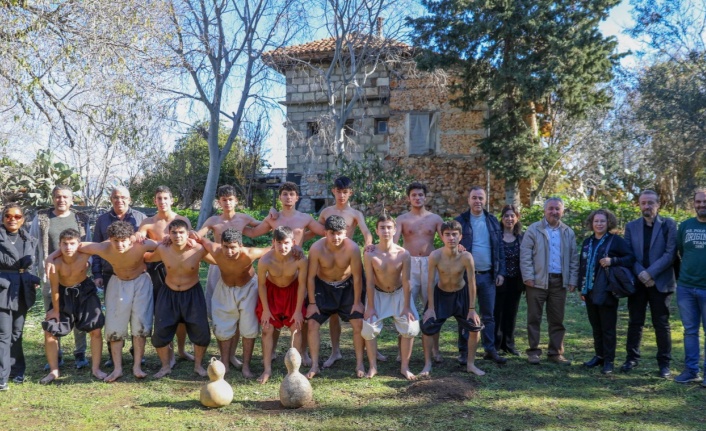 Alanya'nın yörük oyunu 'Aksır' Unesco yolunda