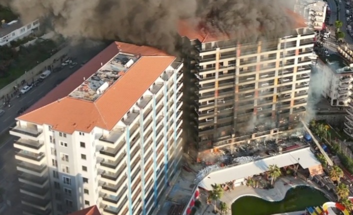 Tavlı'dan başkan Özçelik'e yangınla ilgili sorular