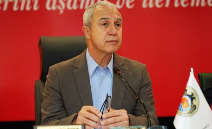 Başkan Özçelik dolandırıcıların hedefi oldu